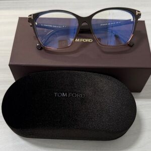 Tom Ford Eyewear with Blue Lenses tf5949b